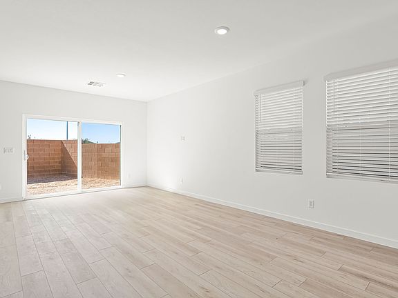 6 web or mls Lennar 2639 Marlette Ave 6