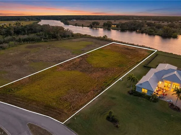 2110 Silk Bay BLVD, ALVA, FL 33920