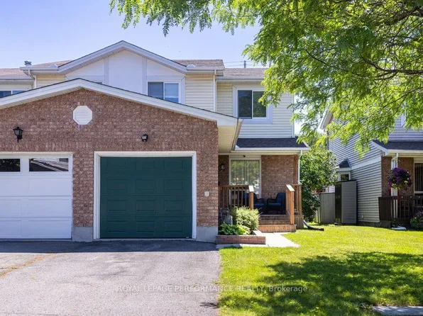 38 Burlington Cres, Ottawa, ON K1T 3K6