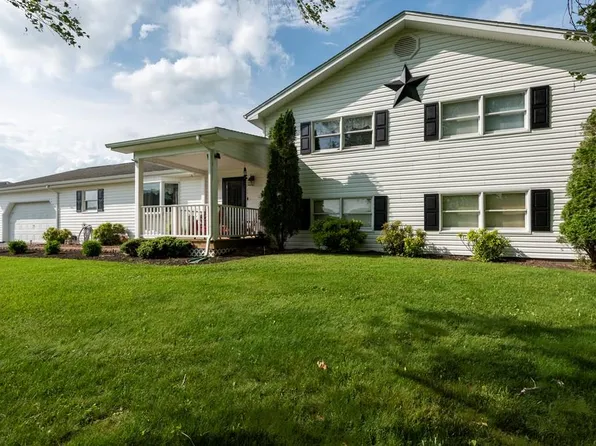 15605 Bishop Rd, Chilhowie, VA 24319