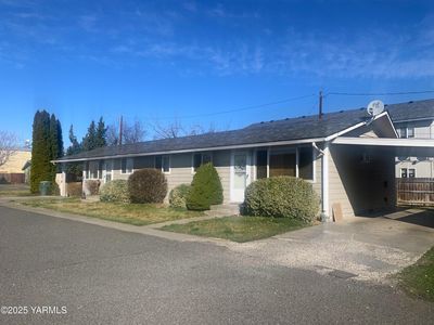 413 S 50th Ave #413/413-1/2, Yakima, WA, 98908