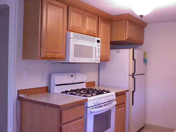 Gas range & microwave