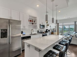 2407 8th Ave S APT 305, Nashville, TN 37204