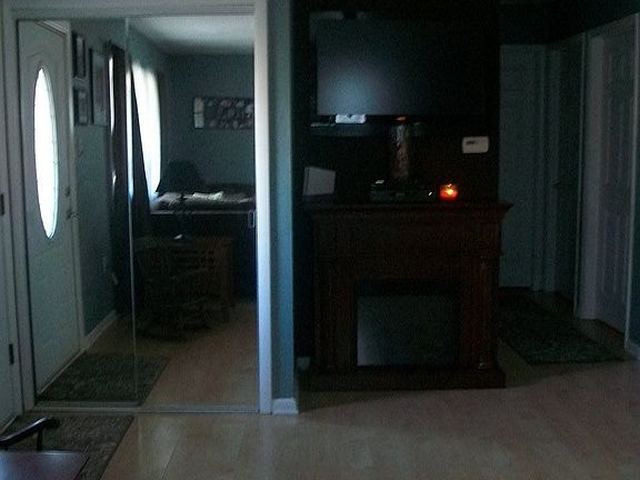 3rd image of 413 Hemlock Ln