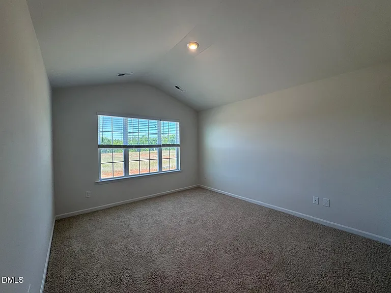 200 Canopy Dr — Photo 4