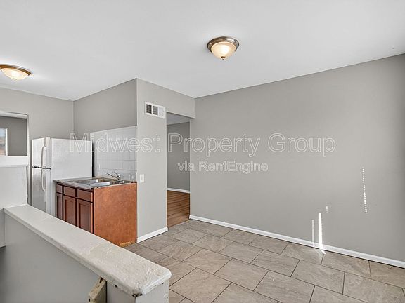 5th image of 2228 Duchess Dr