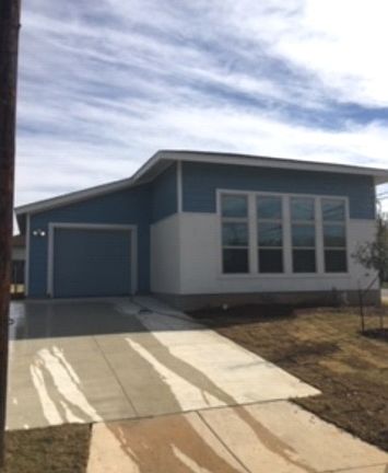 3rd image of 1002 NW 27th St