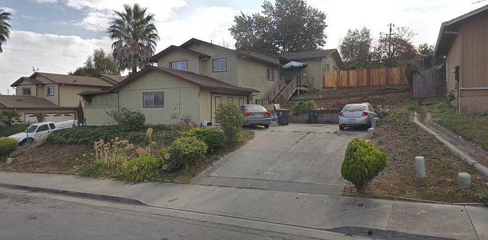 1st image of 40 Altamont Dr