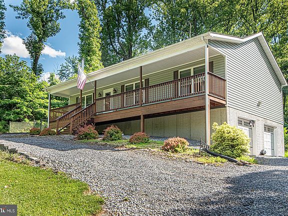 2nd image of 227 Mountain Heights Rd