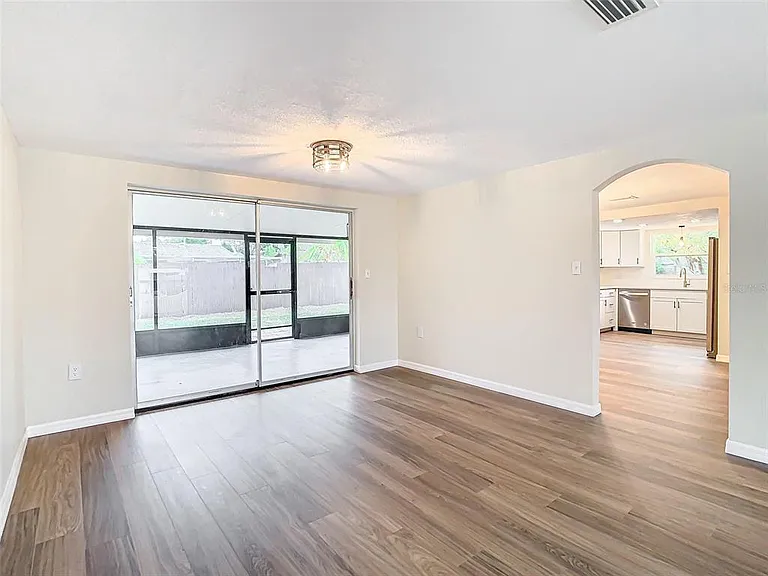 7414 Rockwood Dr — Photo 19