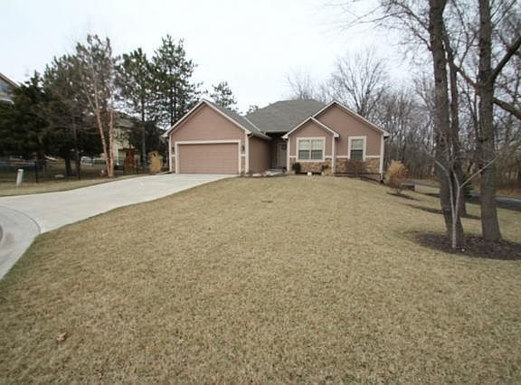2nd image of 15402 Crimson St