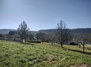 7 Applewood Ln, Dunlap, TN 37327