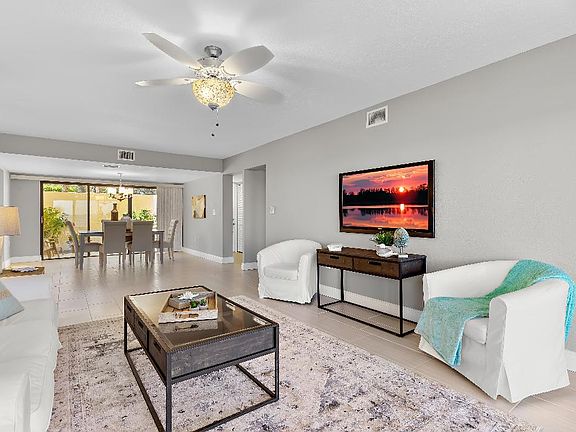 4th image of 7540 Sunshine Skyway Ln S APT T37