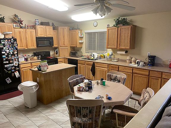 4th image of 477 E Black Diamond Dr