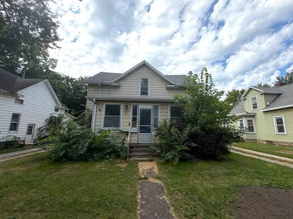 1209 N Mill St, Pontiac, IL 61764