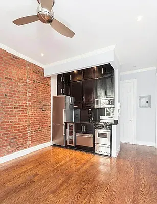 Rented by Century 21 Premier  | media 7