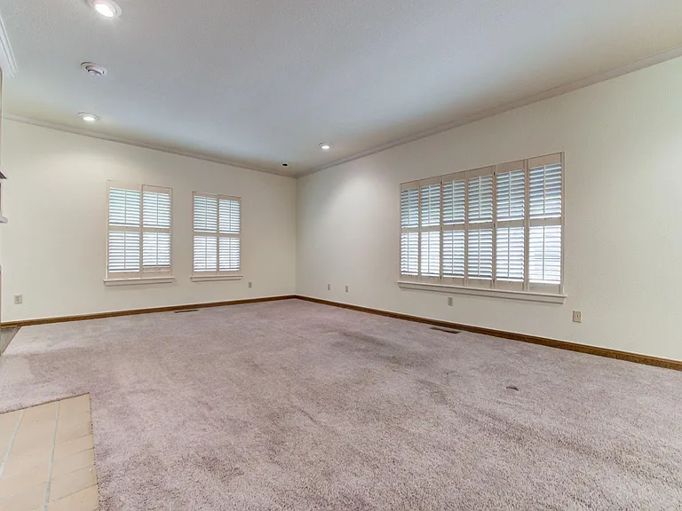 11300 N Pennsylvania Ave #126 — Photo 5