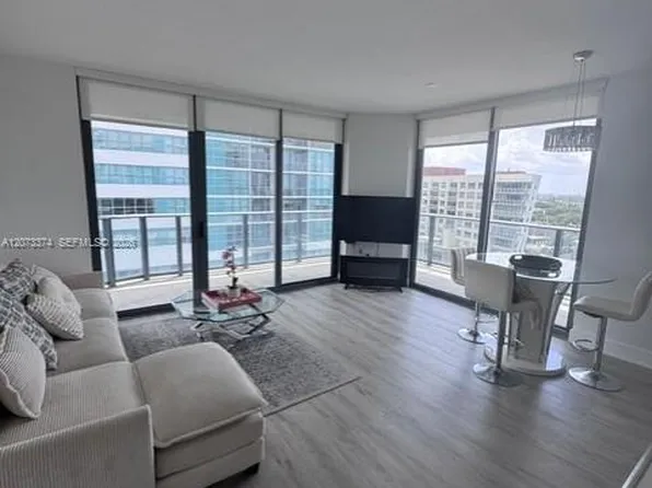 121 NE 34th St, Miami, FL