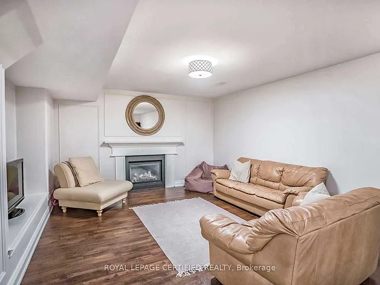 316 Barondale Dr — Photo 2
