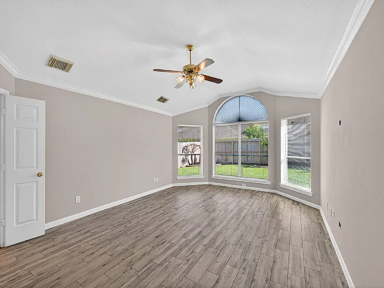 3918 Abbeywood Dr — Photo 17