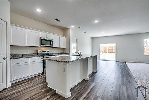 786 Wilshire Dr — Photo 7