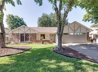 2808 Live Oak Ln, Bedford, TX 76021