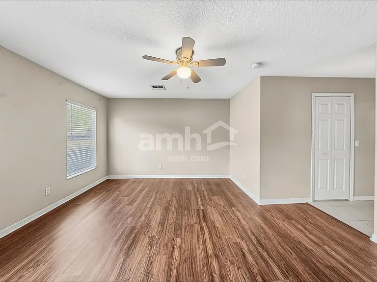 924 Burland Cir — Photo 8