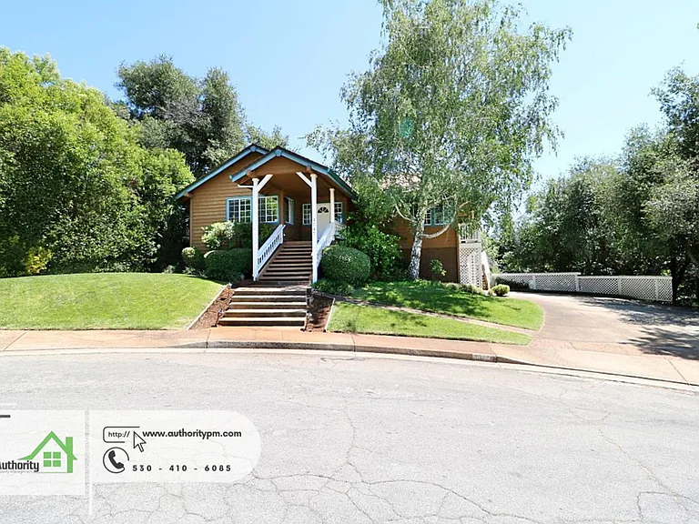 3747 Sunday Ct — Photo 2