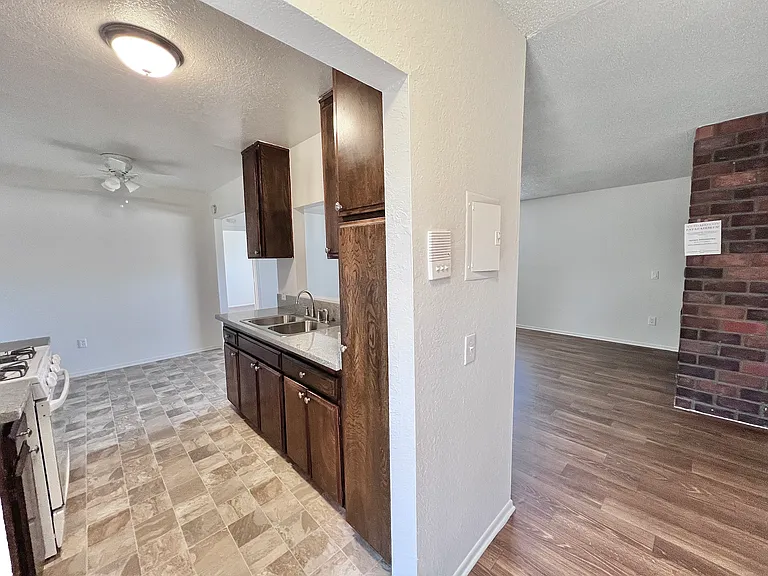 8720 Burnet Ave #21 — Photo 6