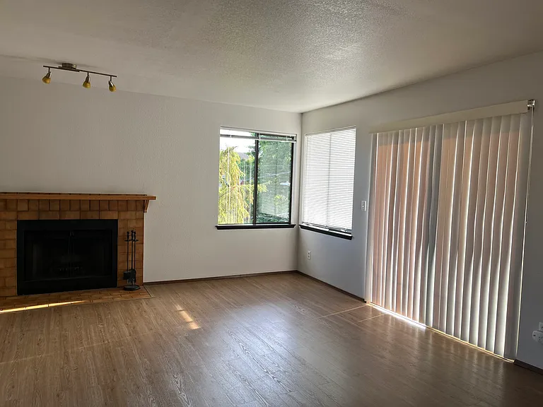 1544 NW 53rd St #101 — Photo 13