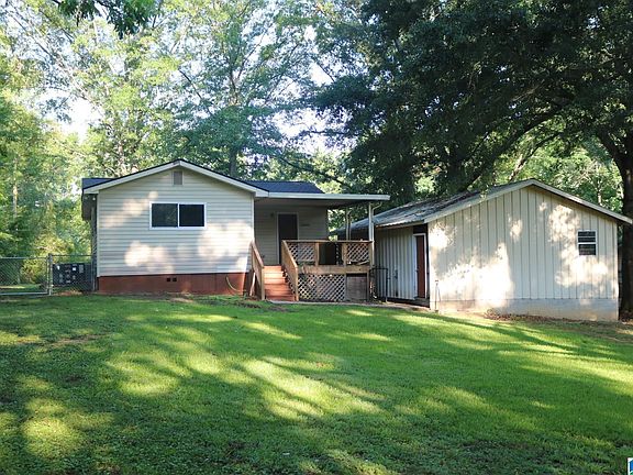2nd image of 313 Oak Ln