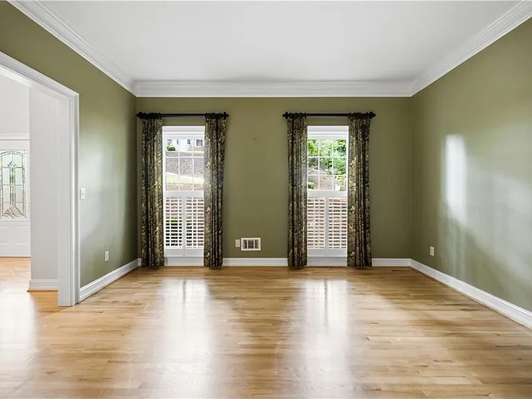 5525 Hampstead Way — Photo 6