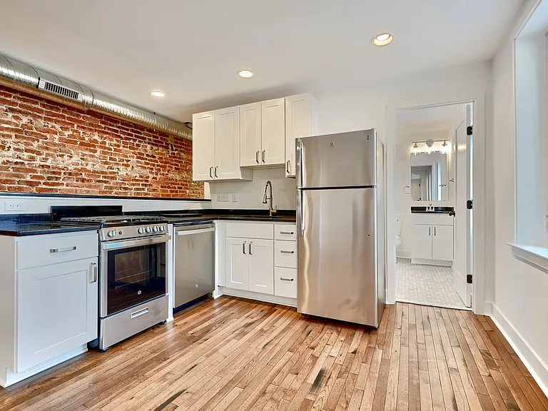 3201 Eastern Ave #2 — Photo 4