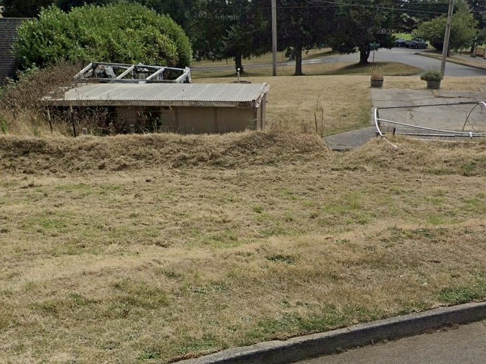 2nd image of Denver Pl