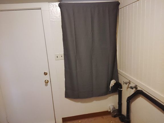 4th image of 1489 Pomona Ave APT B