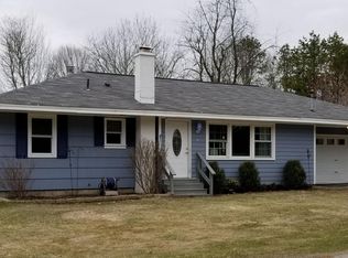 15 Lupine Ln, Queensbury, NY 12804