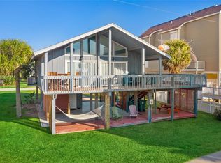 13633 San Domingo Dr, Galveston, TX 77554