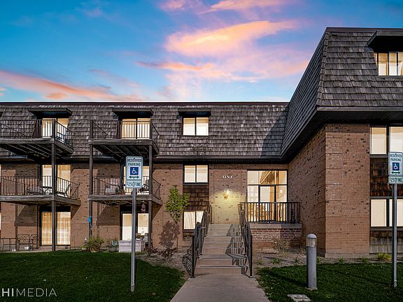 2nd image of 1 Oak Creek Dr APT 1301