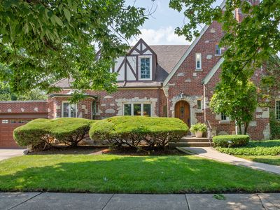 6656 N Sauganash Ave, Lincolnwood, IL, 60712