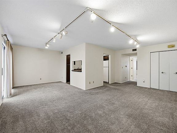 5th image of 830 Kerry Ln SE APT 19