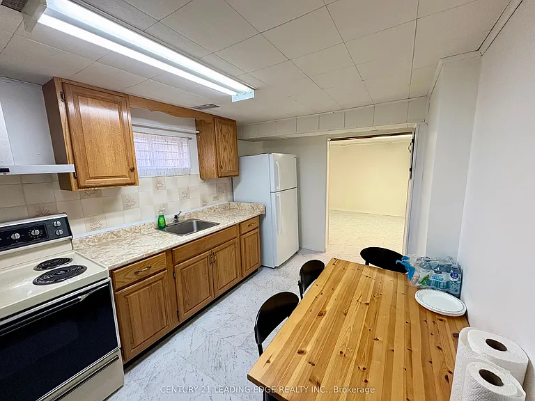 48 Snowball Cres #LOWER — Photo 4