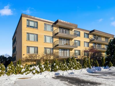 1534 McDaniels Ave APT 2C, Highland Park, IL, 60035