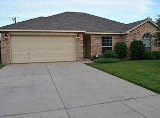 840 Evergreen Ln, Burleson, TX 76028