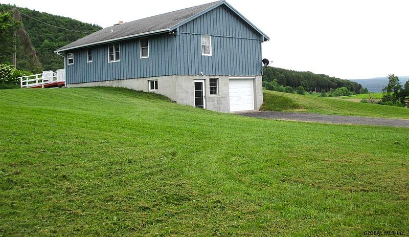 5th image of 134 FARMVIEW Lane