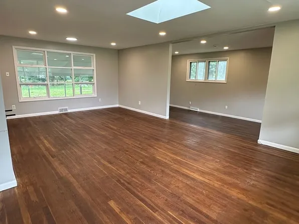 683 Walton Ave, Mount Laurel, NJ 08054