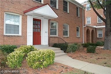 2nd image of 2809 Arlington Blvd APT 102