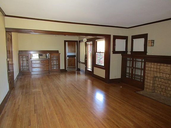 2nd image of 4315 E 15th St
