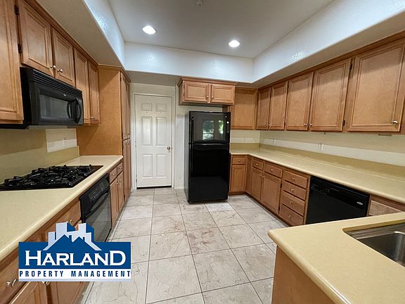 3rd image of 9218 Piantino Way