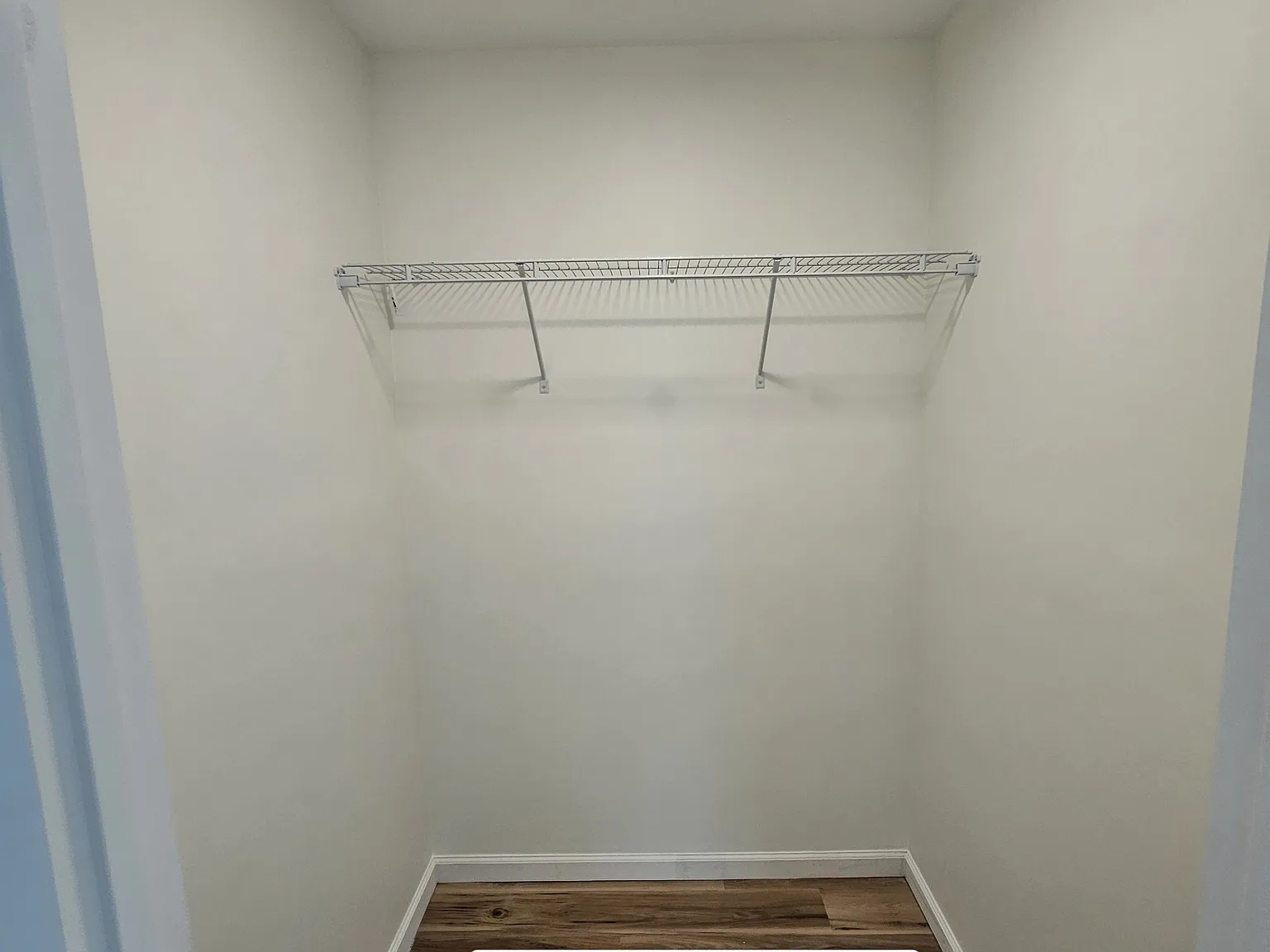 4 bed, 1900 sqft, $1,980 — Photo 3