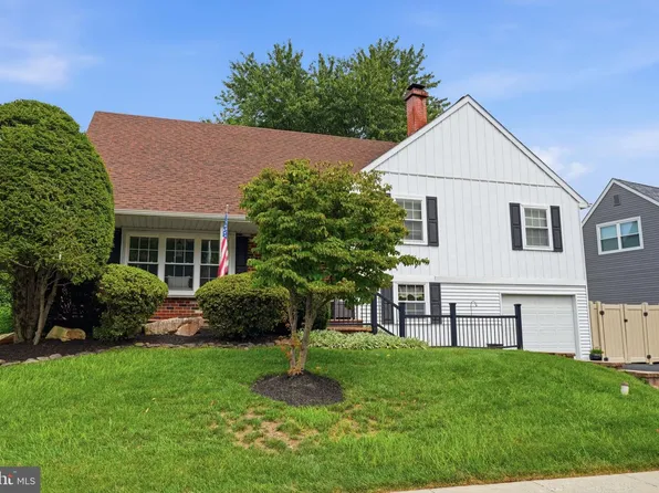 3620 Clear Springs Dr, Bensalem, PA 19020
